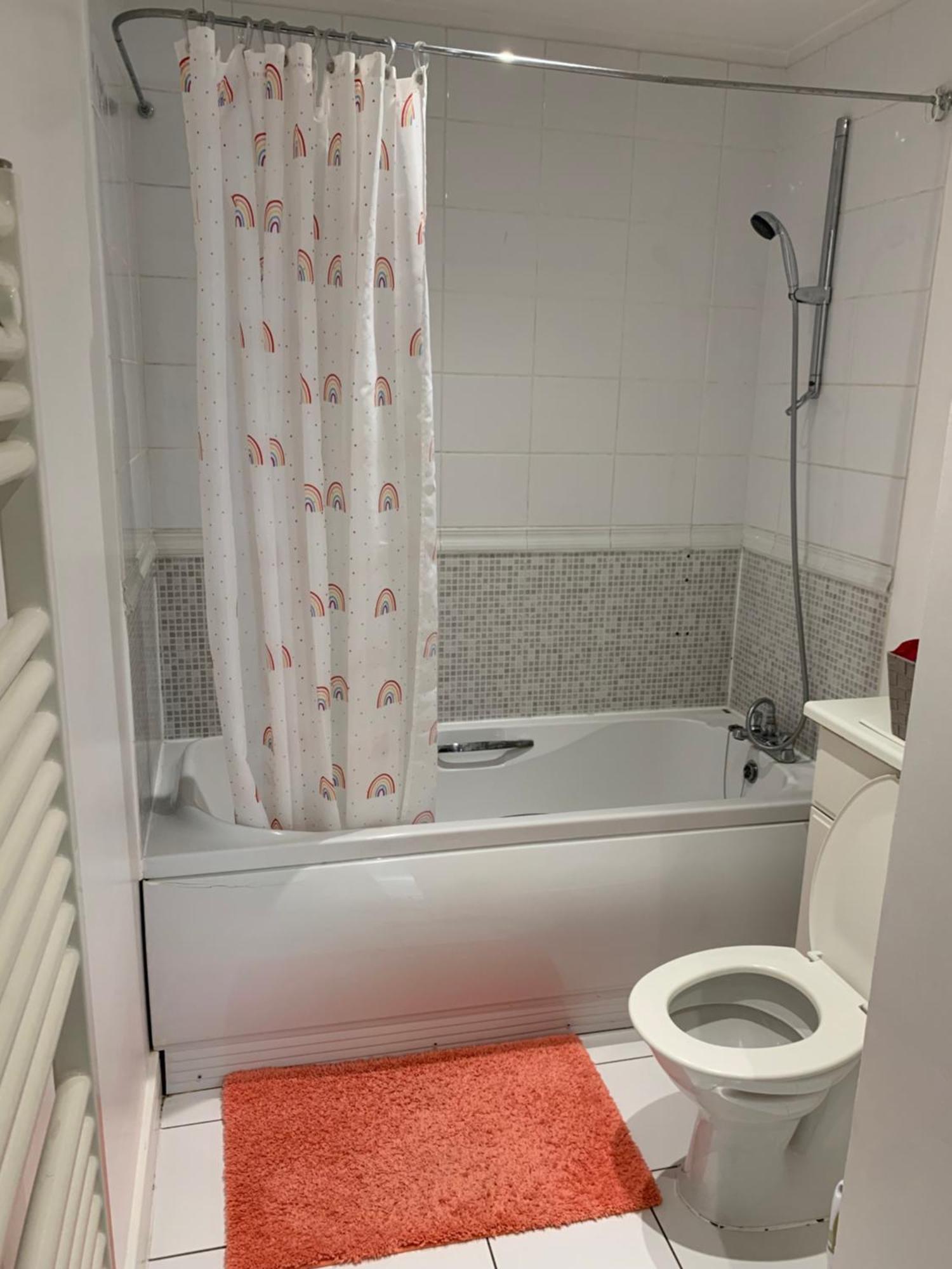 Room In Stratford With Private Bathroom And Parking Londres Exterior foto